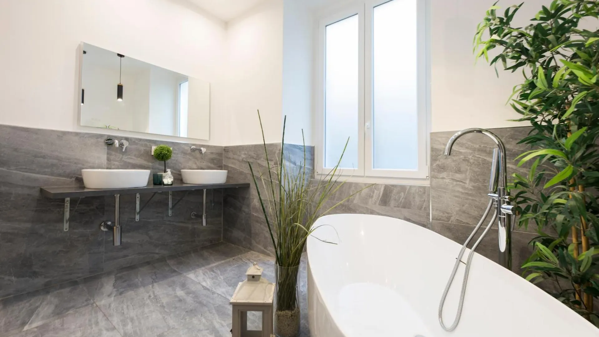 Casaviva-Modern Elegant Trilo In Genova Castelletto Apartment 0*, Genoa Italy