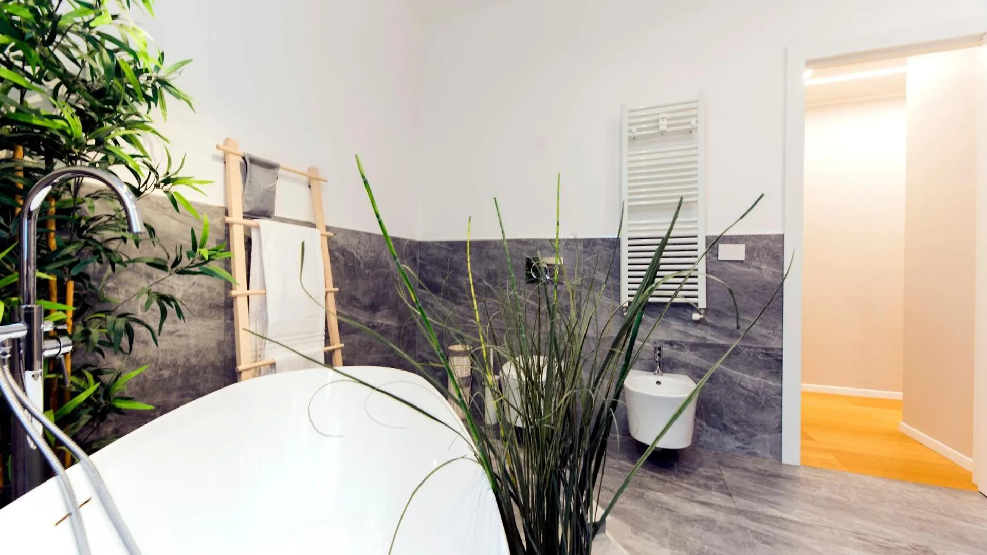 Casaviva-Modern Elegant Trilo In Genova Castelletto Apartment Italy